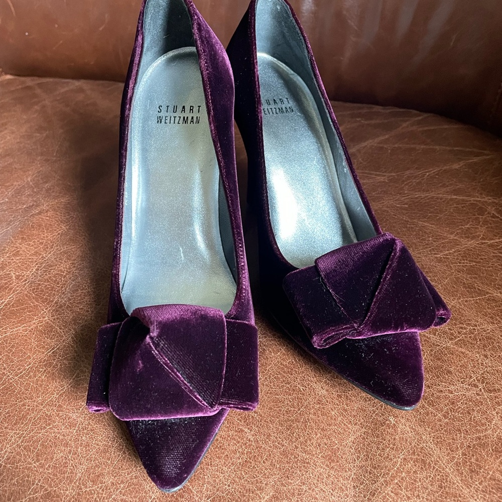 MOVING SALE Stuart Weitzman Women's Purple Velvet Heels